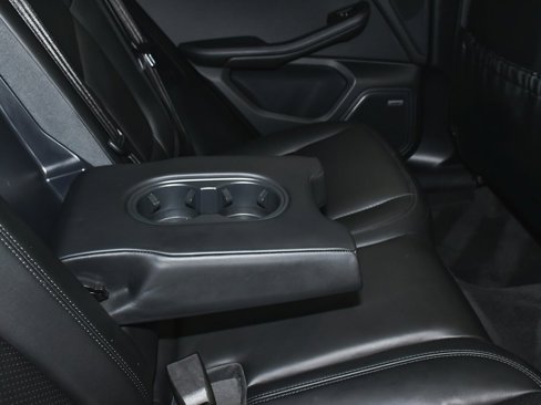 Used 2022 Porsche Macan image 48