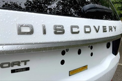 Used 2018 Land Rover Discovery Sport HSE Luxury image 29