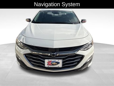 Used 2023 Chevrolet Malibu LT image 2