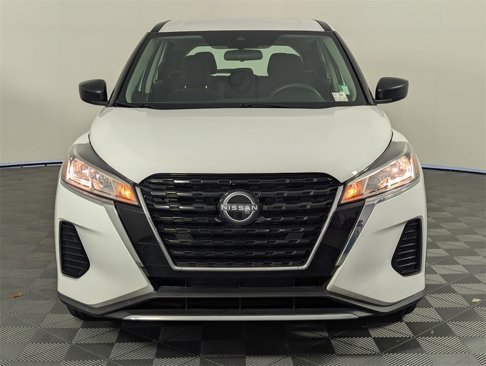 Used 2022 Nissan Kicks S image 10