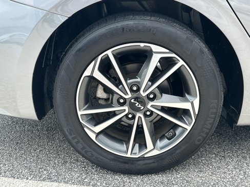 Used 2023 Kia Forte LXS image 15