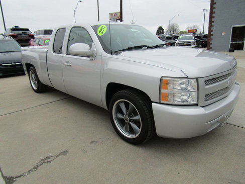Used 2011 Chevrolet Silverado 1500 LT image 2