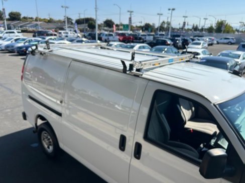 Used 2021 Chevrolet Express 2500 w/ Driver Convenience Package image 11