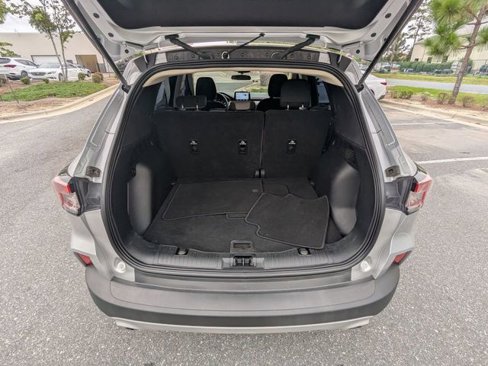 Used 2020 Ford Escape SE image 13