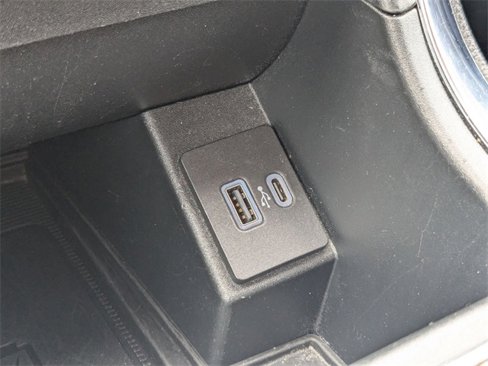 Used 2024 Ford Edge Titanium image 27