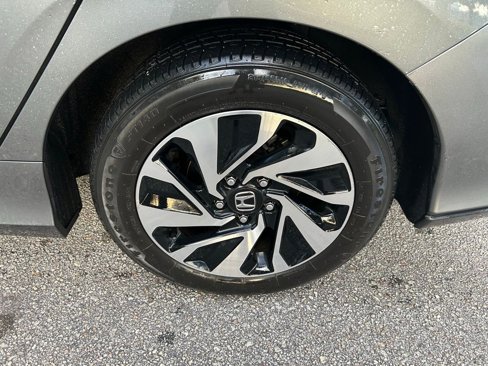 Used 2019 Honda Civic LX image 9