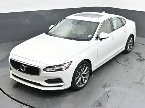 Used 2017 Volvo S90 T5 Momentum w/ Vision Package image 19