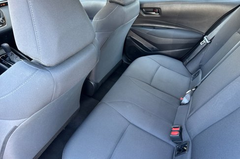 Used 2022 Toyota Corolla LE image 12