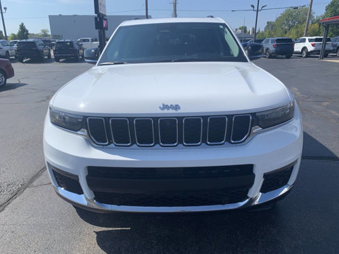Used 2023 Jeep Grand Cherokee L Limited w/ Luxury Tech Group II image 5