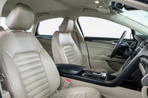 Used 2020 Ford Fusion SEL image 27