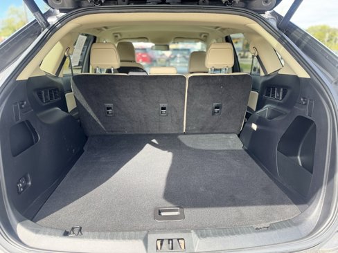 Used 2022 Ford Edge SEL w/ Convenience Package image 5