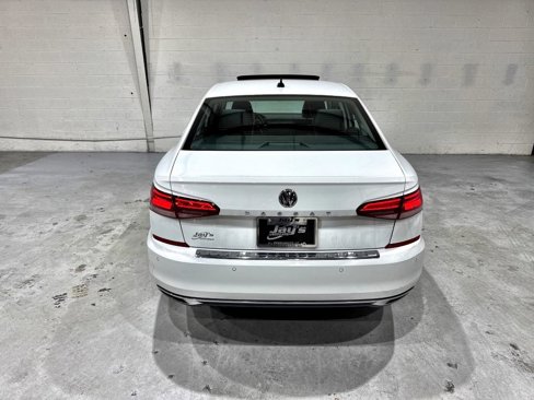 Used 2020 Volkswagen Passat 2.0T SEL image 23