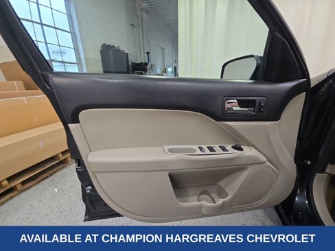 Used 2009 Ford Fusion SE image 30