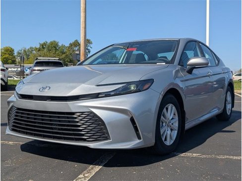 New 2026 Toyota Camry LE w/ Convenience Package image 3