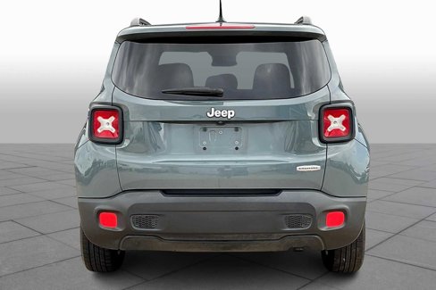 Used 2017 Jeep Renegade Latitude image 5