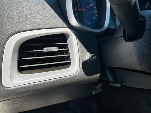Used 2016 Chevrolet Equinox LS image 16