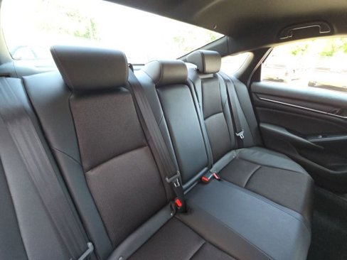 Used 2020 Honda Accord Sport image 13