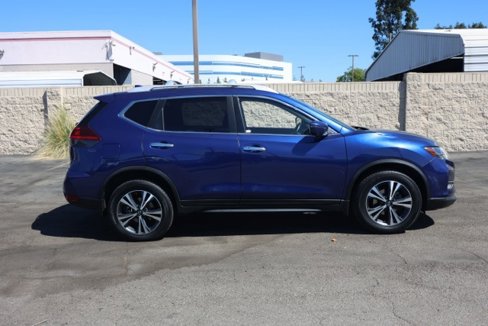 Used 2020 Nissan Rogue SV w/ Sun & Sound Touring Package image 3