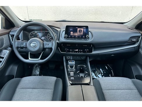 Used 2022 Nissan Rogue SV image 15