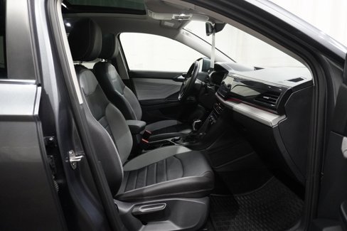 Used 2024 Volkswagen Taos SEL image 12