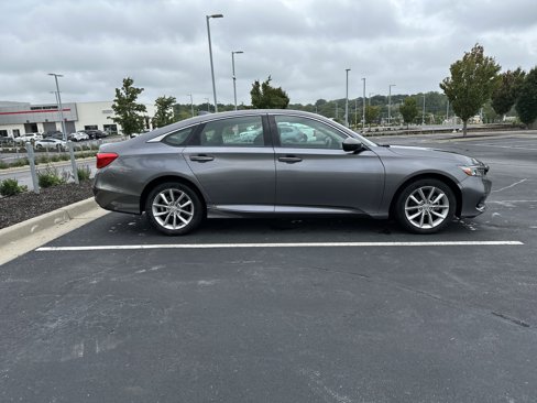 Used 2021 Honda Accord LX image 11