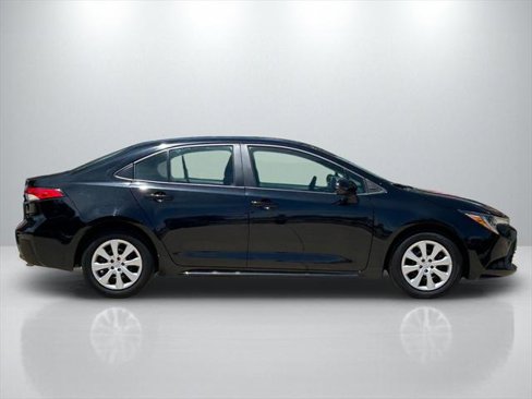 Certified 2023 Toyota Corolla LE image 4