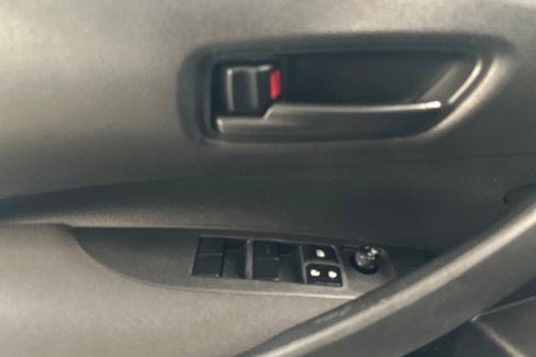 Used 2022 Toyota Corolla LE image 10