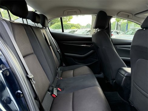 Used 2022 MAZDA MAZDA3 s image 25