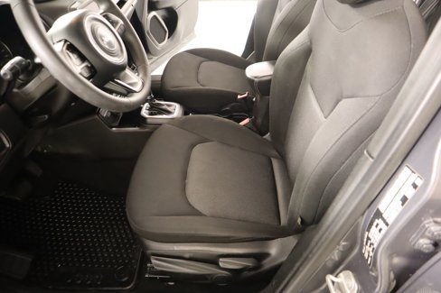 Used 2023 Jeep Renegade Latitude image 12