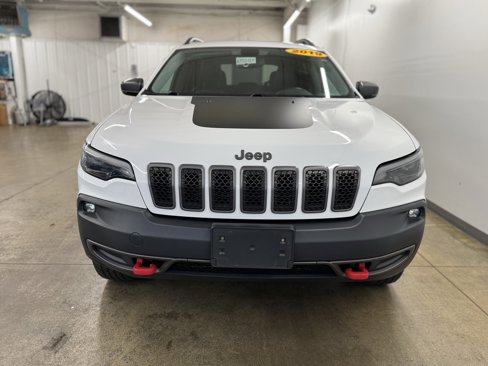 Used 2019 Jeep Cherokee Trailhawk image 28
