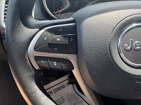 Used 2021 Jeep Grand Cherokee Laredo X image 31