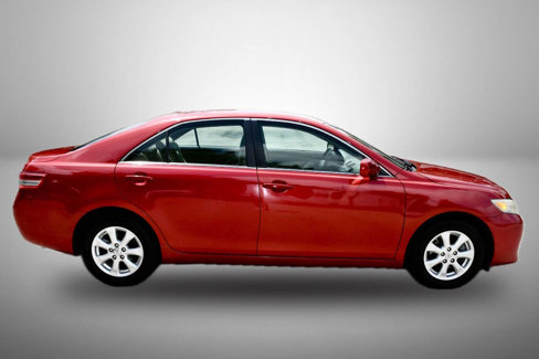 Used 2011 Toyota Camry LE image 7