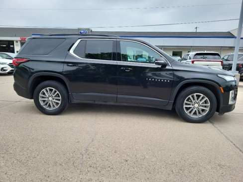 Used 2022 Chevrolet Traverse LT w/ LPO, Floor Liner Package image 5