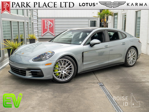 Used 2018 Porsche Panamera 4 image 1