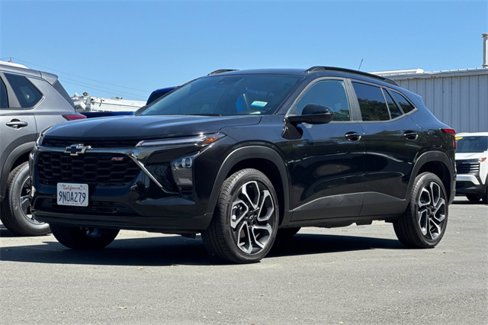 Used 2025 Chevrolet Trax RS w/ Driver Confidence Package image 8