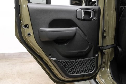 Used 2025 Jeep Gladiator Sport image 81