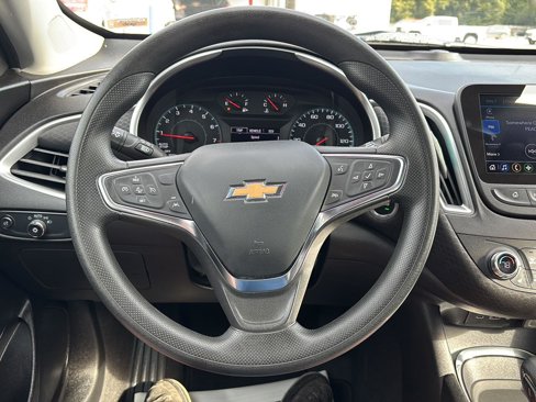 Used 2024 Chevrolet Malibu LT image 24