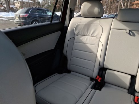 Used 2019 Volkswagen Tiguan SEL Premium image 18