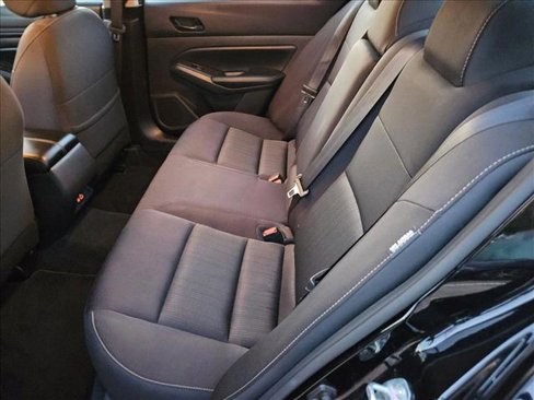 Used 2024 Nissan Altima 2.5 SV image 18