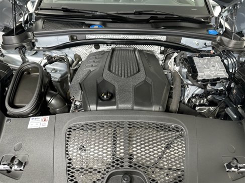 Certified 2024 Porsche Macan image 39