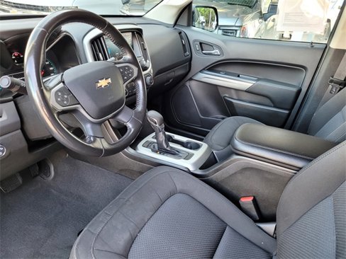 Used 2022 Chevrolet Colorado LT w/ LT Convenience Package image 11