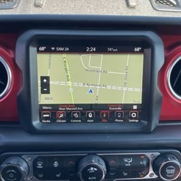 Used 2021 Jeep Wrangler Rubicon image 28