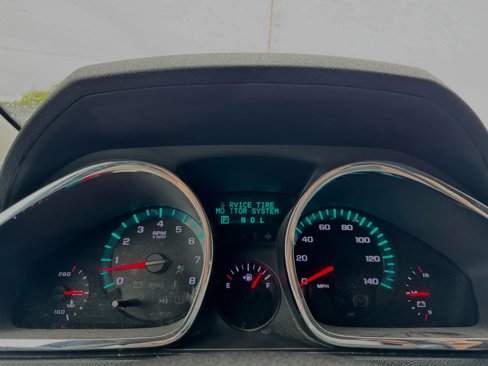 Used 2010 Chevrolet Traverse LT w/ Personal Connectivity Package image 17