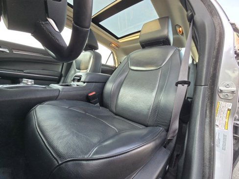 Used 2017 Chrysler 300 C w/ Safetytec Plus Group image 23