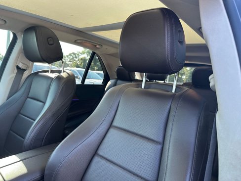 Used 2020 Mercedes-Benz GLE 350 image 27