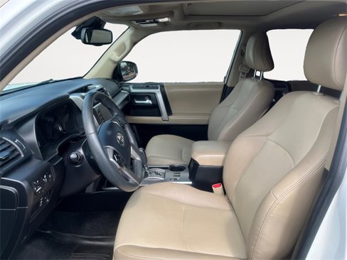 Used 2022 Toyota 4Runner SR5 Premium image 9