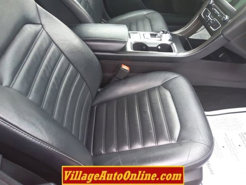 Used 2017 Ford Fusion SE w/ Fusion SE Technology Package image 32
