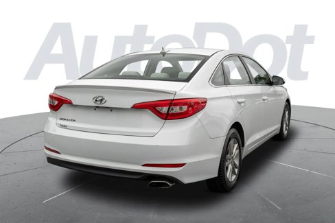Used 2016 Hyundai Sonata SE image 3