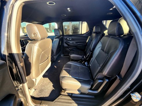 Used 2023 Chevrolet Traverse RS image 24