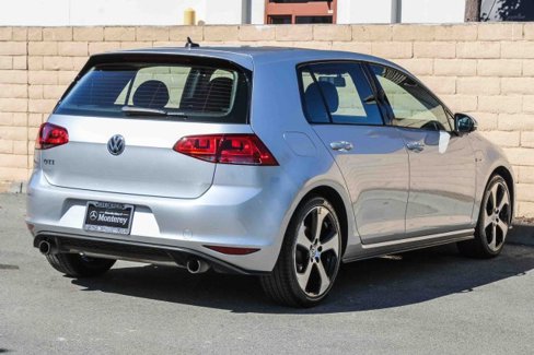 Used 2015 Volkswagen GTI SE image 8